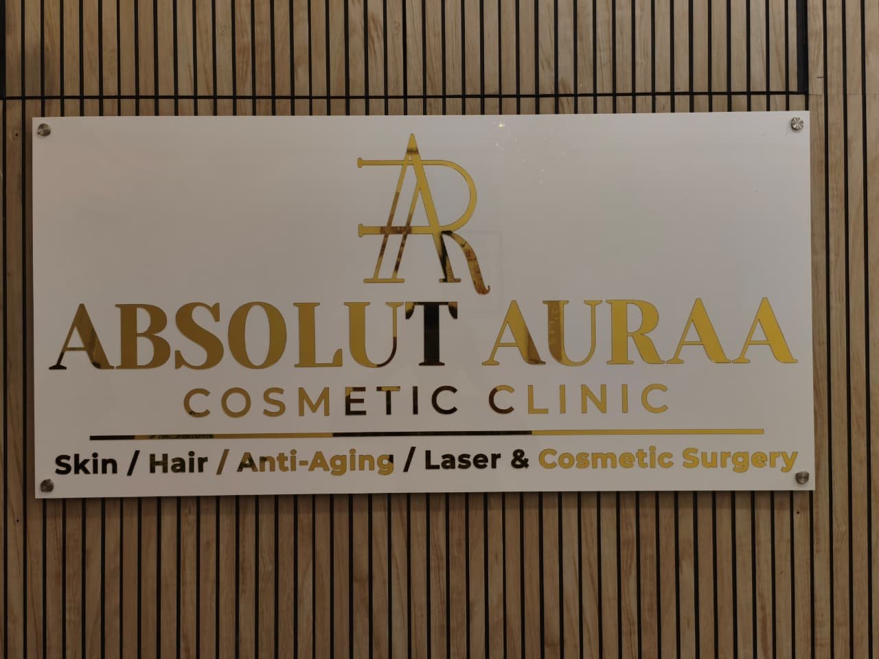 ABSOLUT AURAA luxury reception and patient lounge in Colaba Mumbai