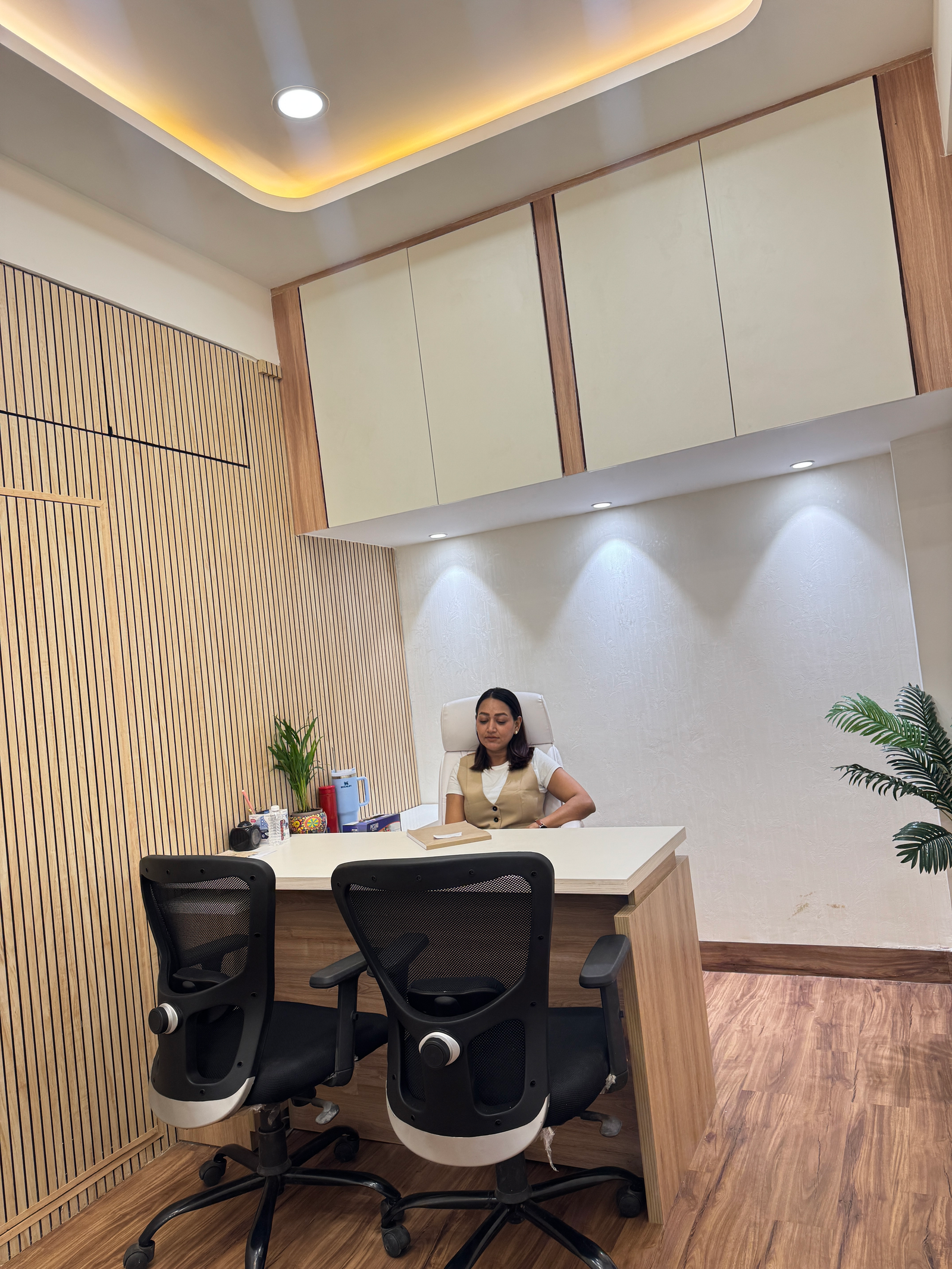 Doctor consultation suite